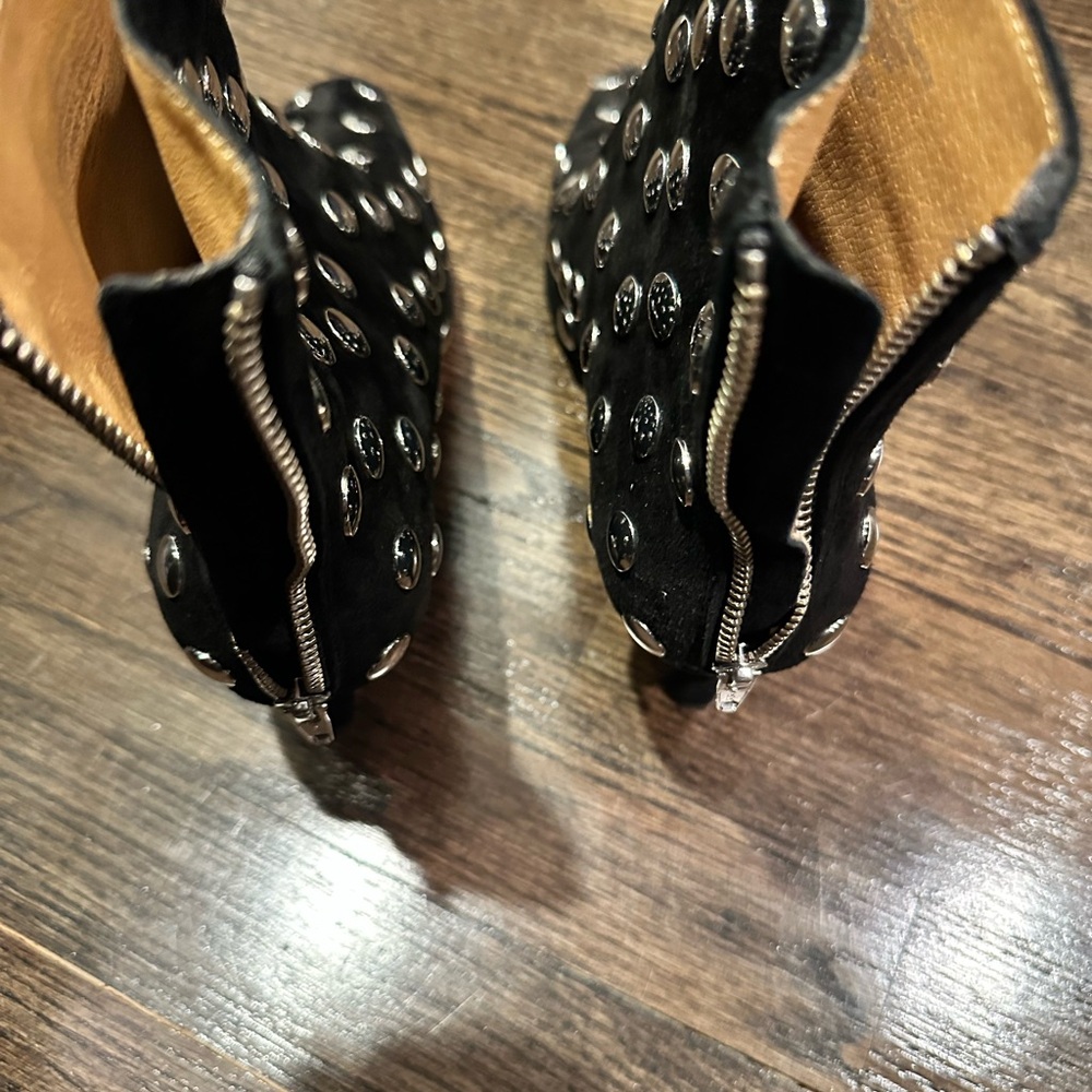 Madewell Black Studded Suede Ankle Booties - Picture 3 of 5